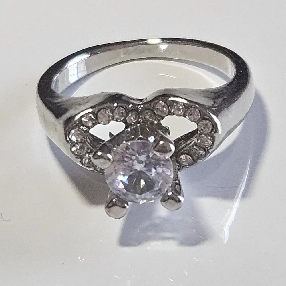 Silver Tone Clear Rhinestone Heart Shaped Ring Size 6.5